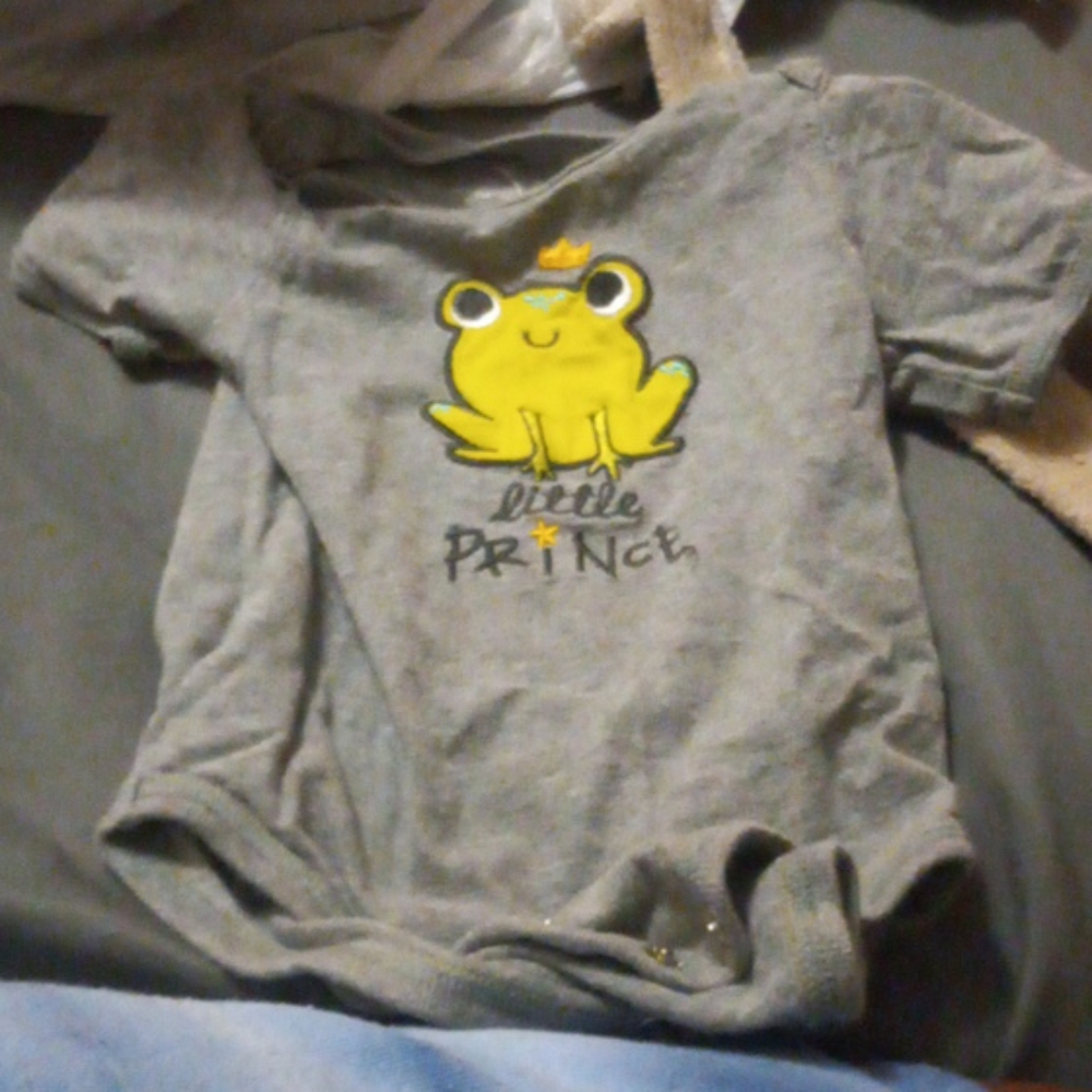 Frog shirt